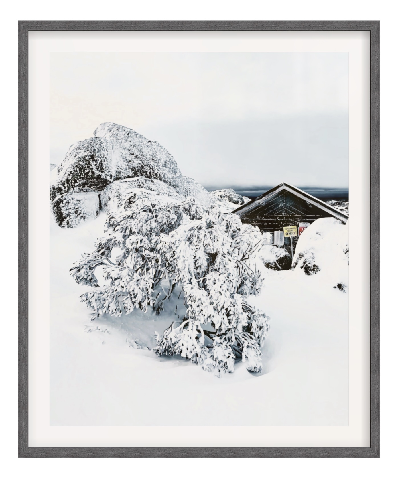 RIDGE CHAIR SKI PATROLLERS HUT BLUE COW PERISHER